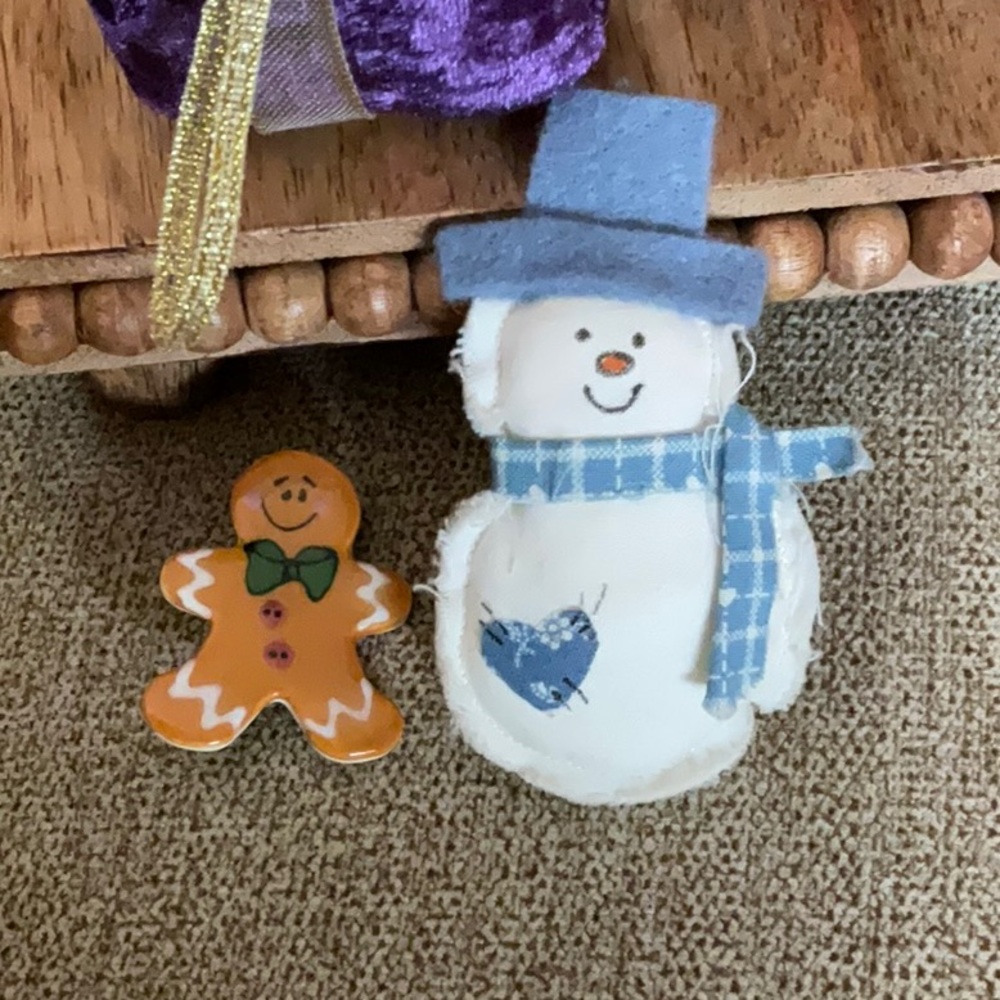 Holiday Pins, Hand Sewn Fabric Snowman & Cute Gingerbread man
